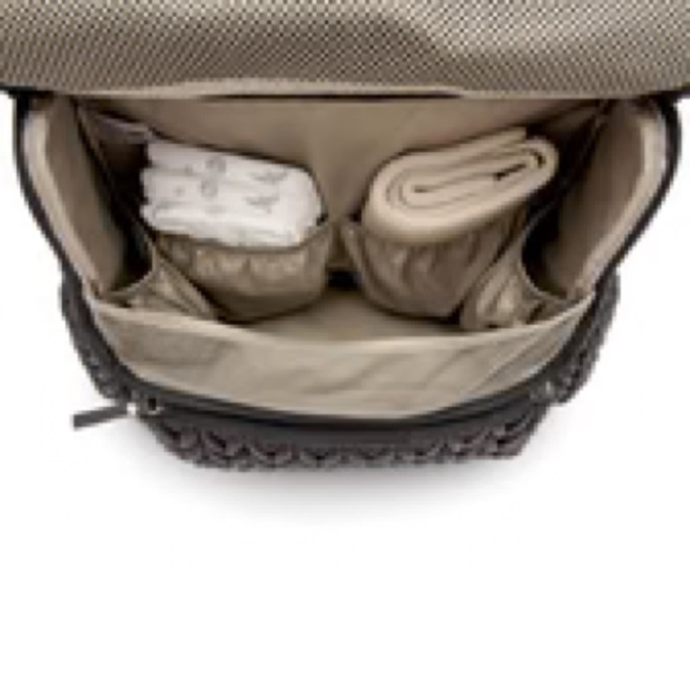 HAPP Levy Backpack Black - Brand New - Diaper Bag - Picture 4 of 7